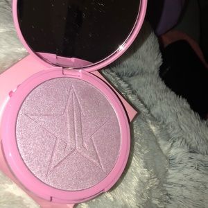 Jeffree Star Skin Frost Highlighting Powder